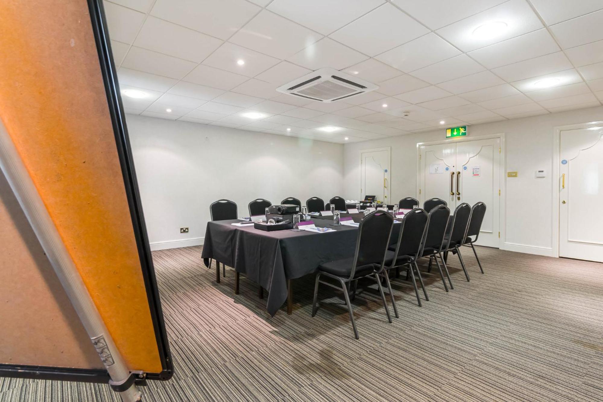 Garner Hotel Preston Samlesbury By Ihg Exterior foto